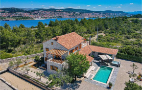 Lovely Home In Jadrija With Wifi